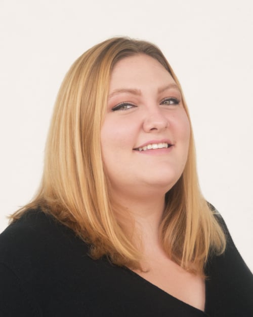 Adelaide Elliott headshot